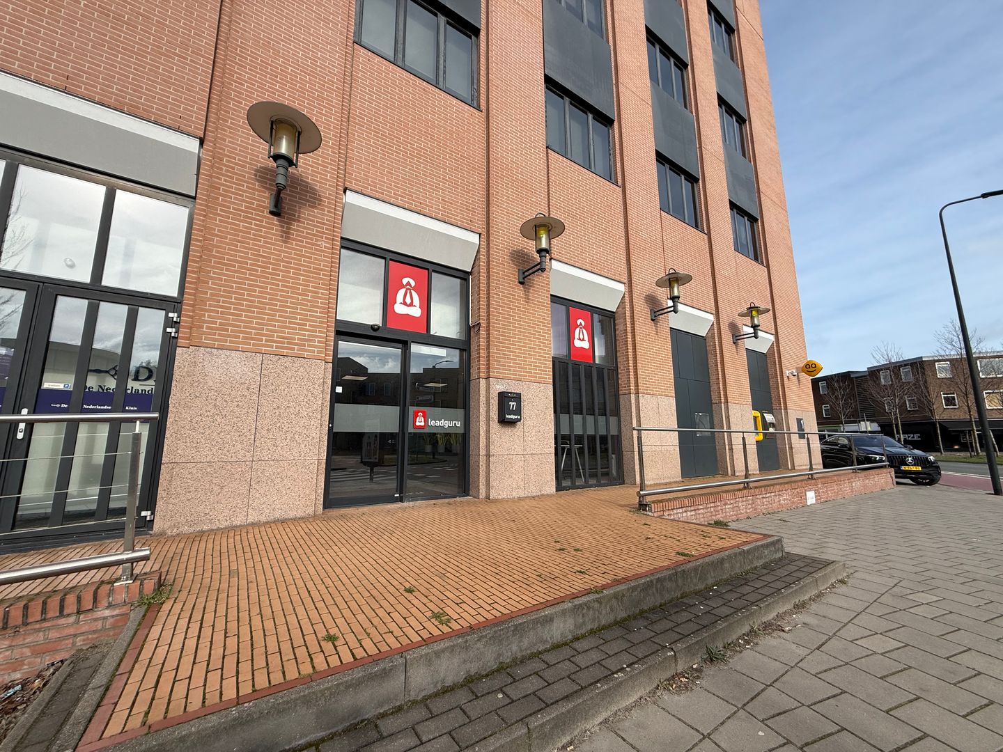 Bekijk foto 1 van Raiffeisenstraat 77