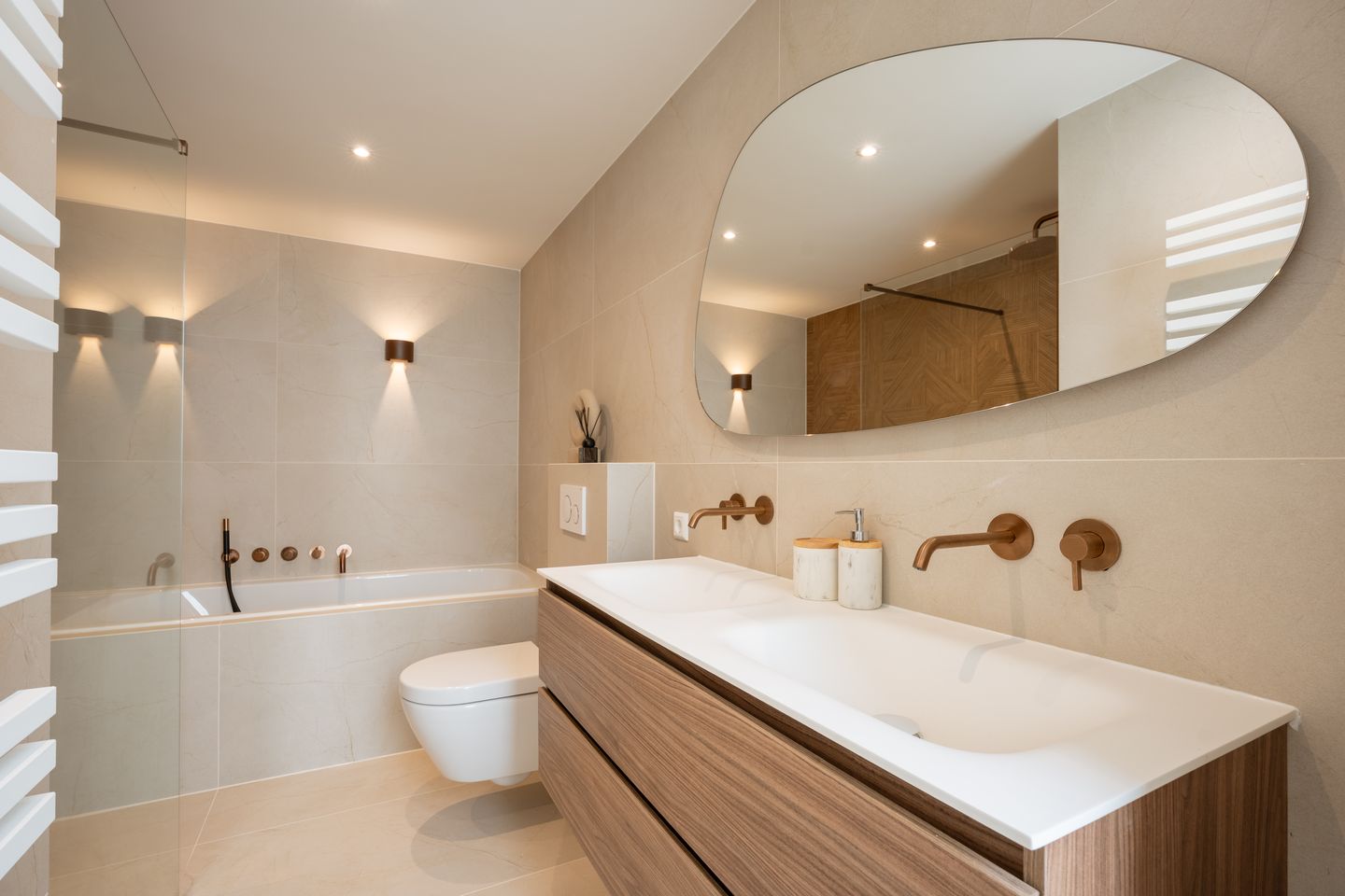 Foto 19 van Zeilstraat 24-3