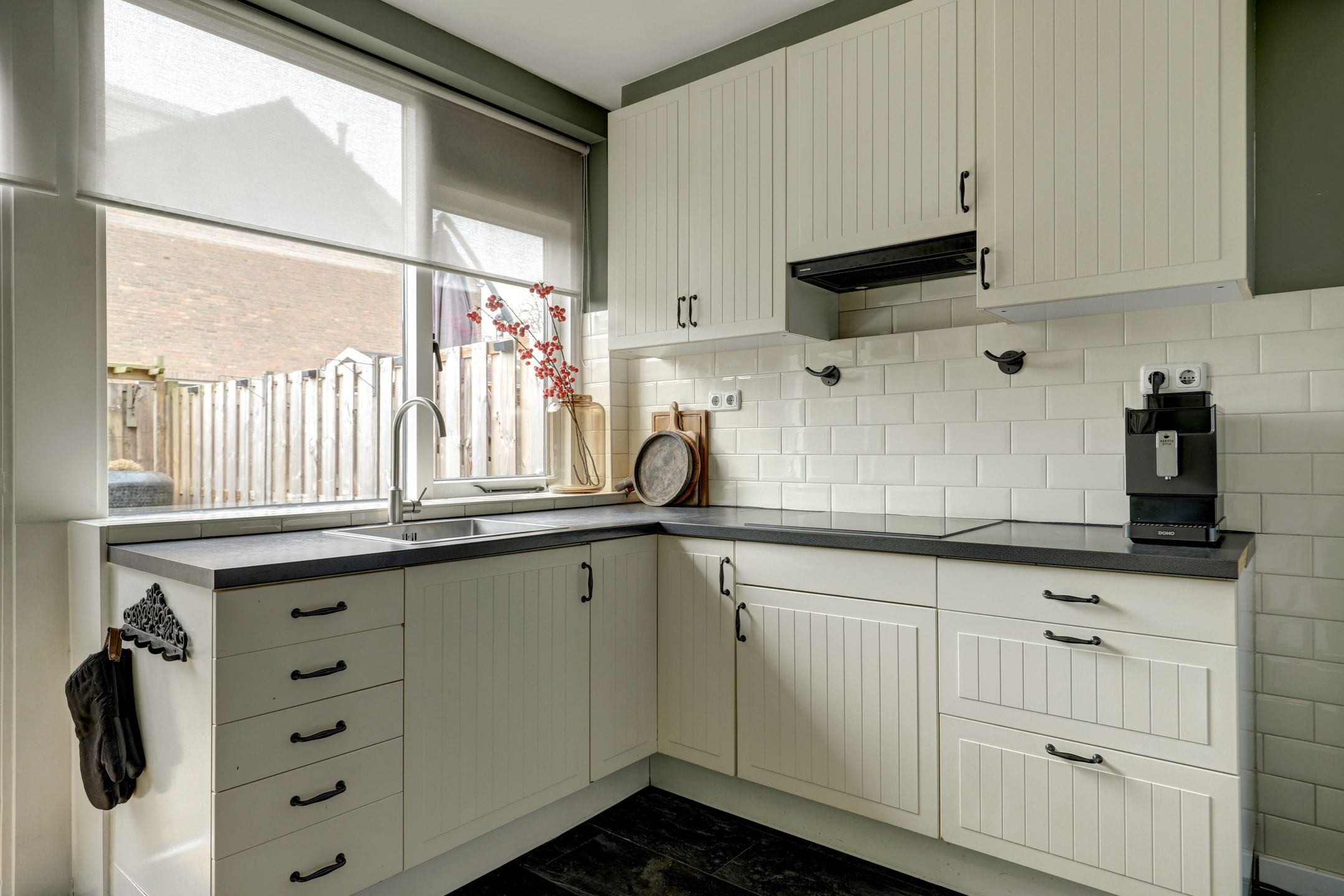 Photo 21 of Boshuysenstraat 36