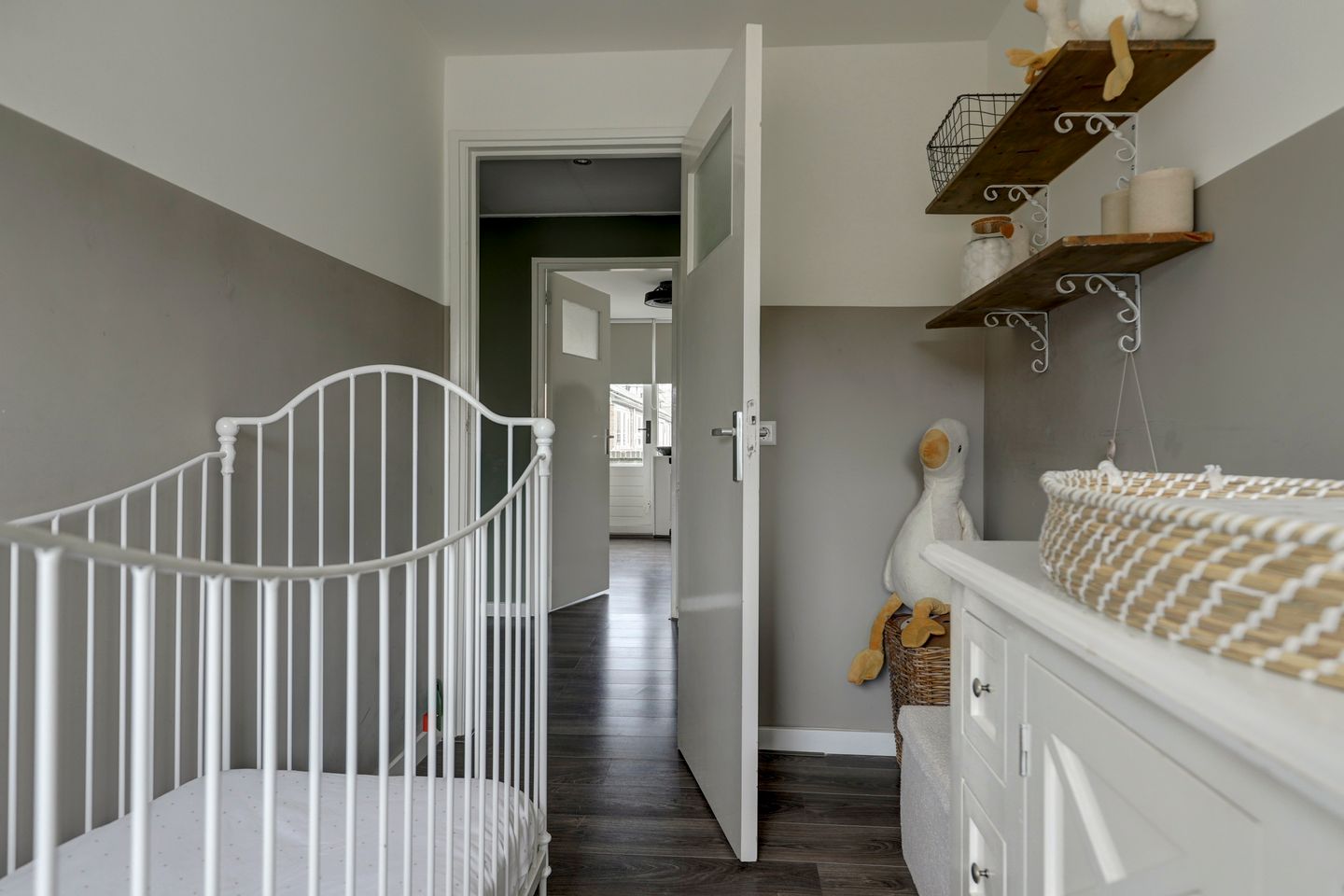 Photo 35 of Boshuysenstraat 36