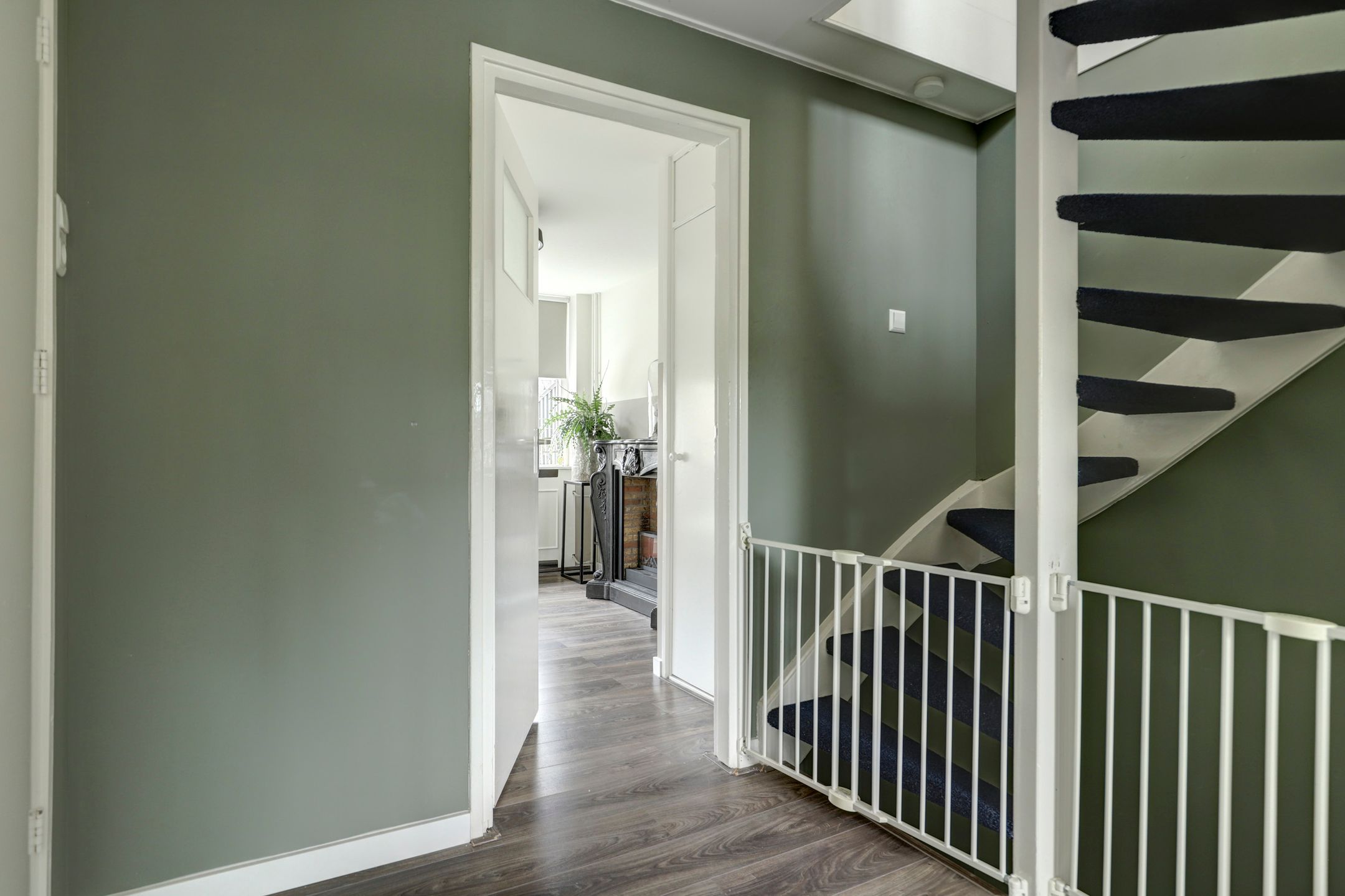 Photo 24 of Boshuysenstraat 36