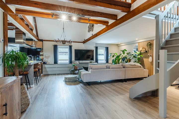 Photo 2 of Sint Willibrordstraat 10