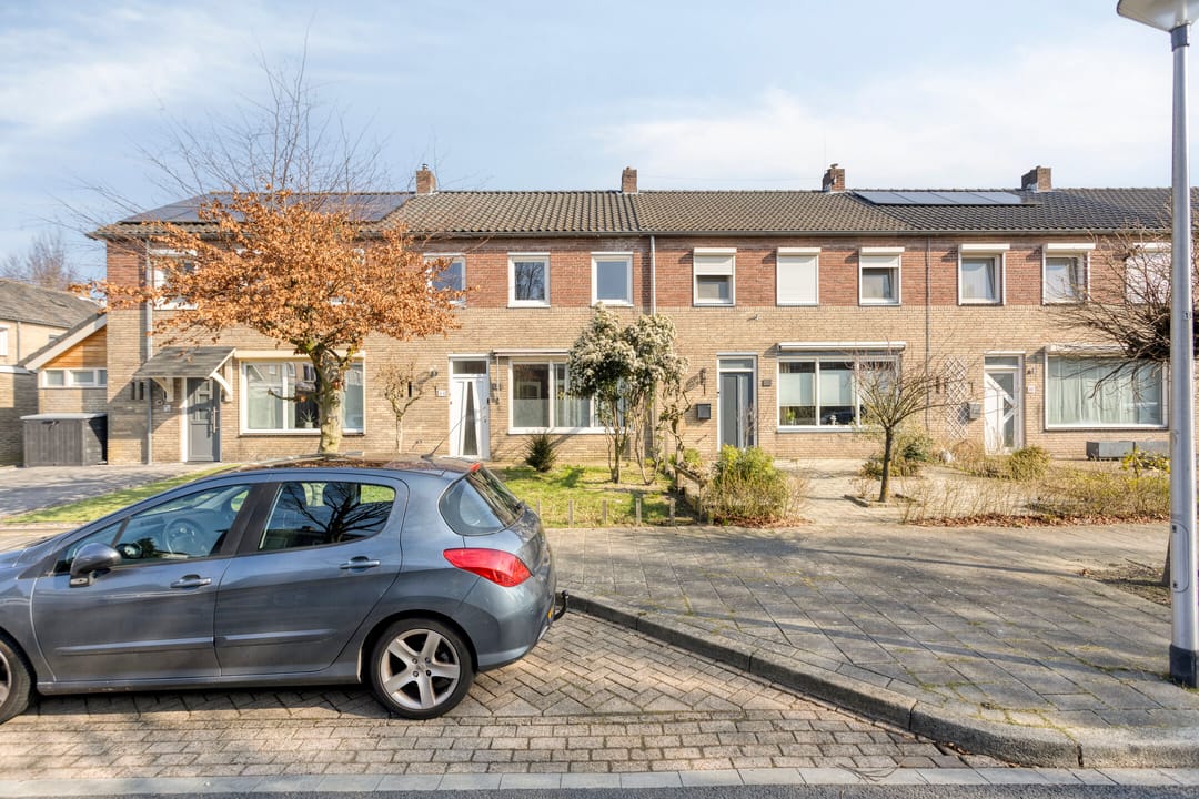 Photo 8 of Kerstroosstraat 14