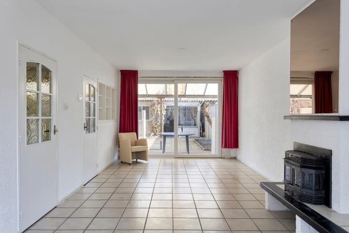 Photo 3 of Kerstroosstraat 14