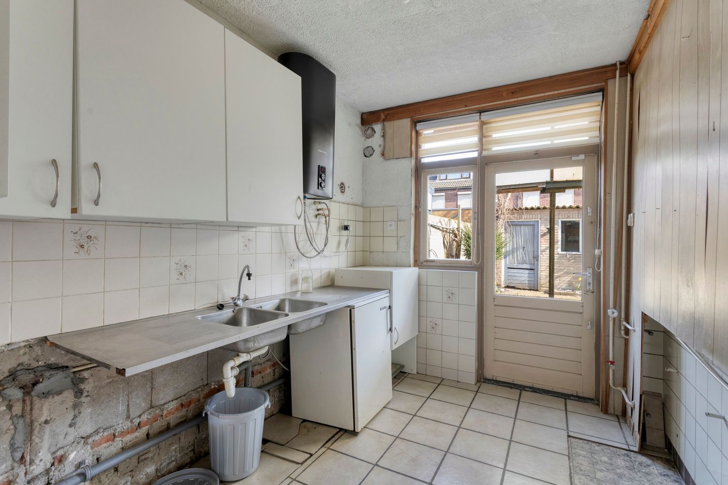 Photo 4 of Kerstroosstraat 14