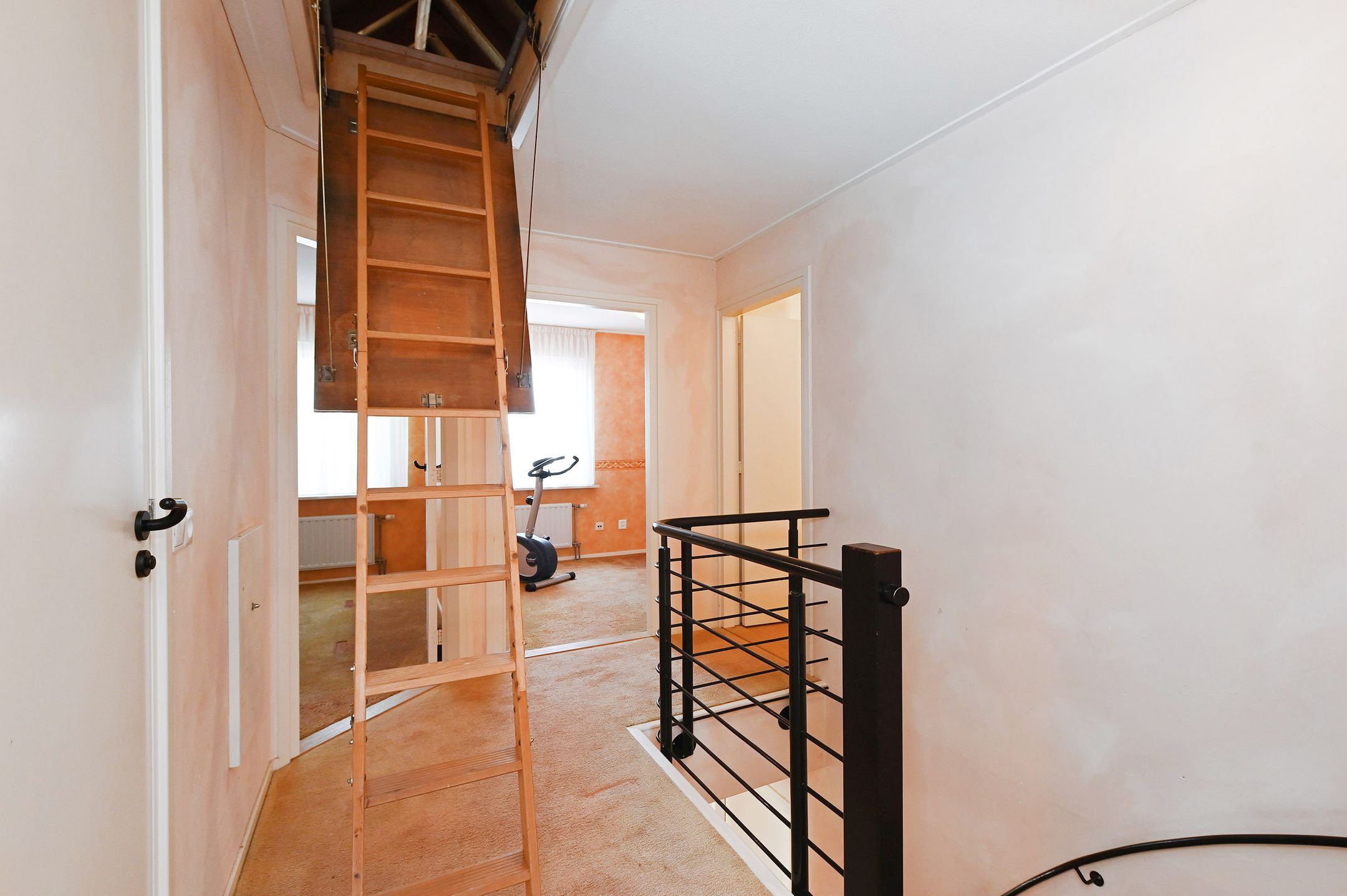 Photo 39 of van Beuningenstraat 21