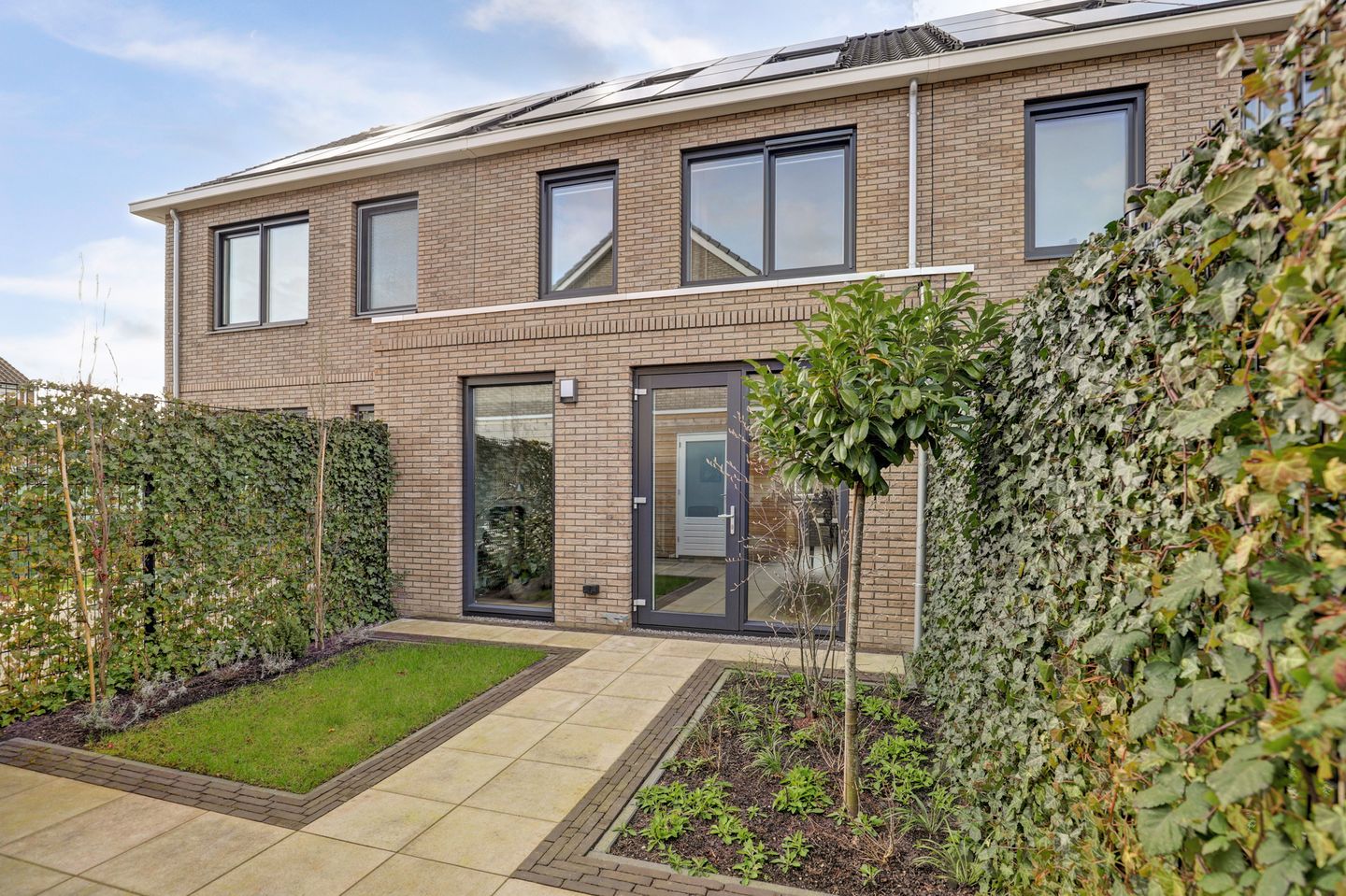 Modern Family Home with A++++ Energy Label in Gouda — 33