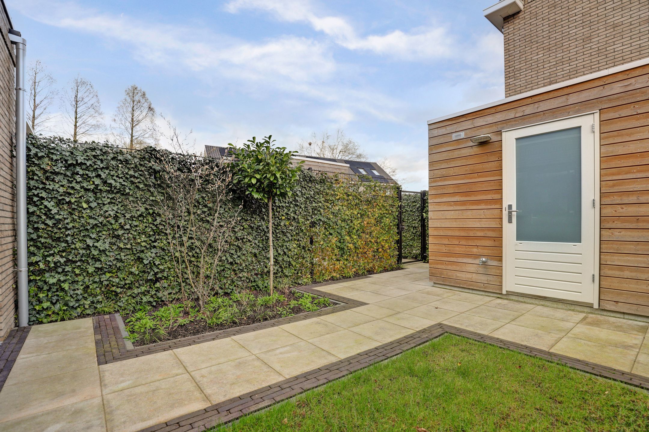 Modern Family Home with A++++ Energy Label in Gouda — 34