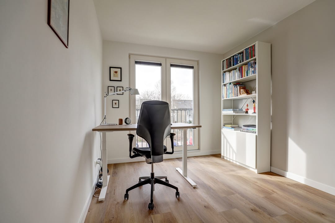 Modern Family Home with A++++ Energy Label in Gouda — 20