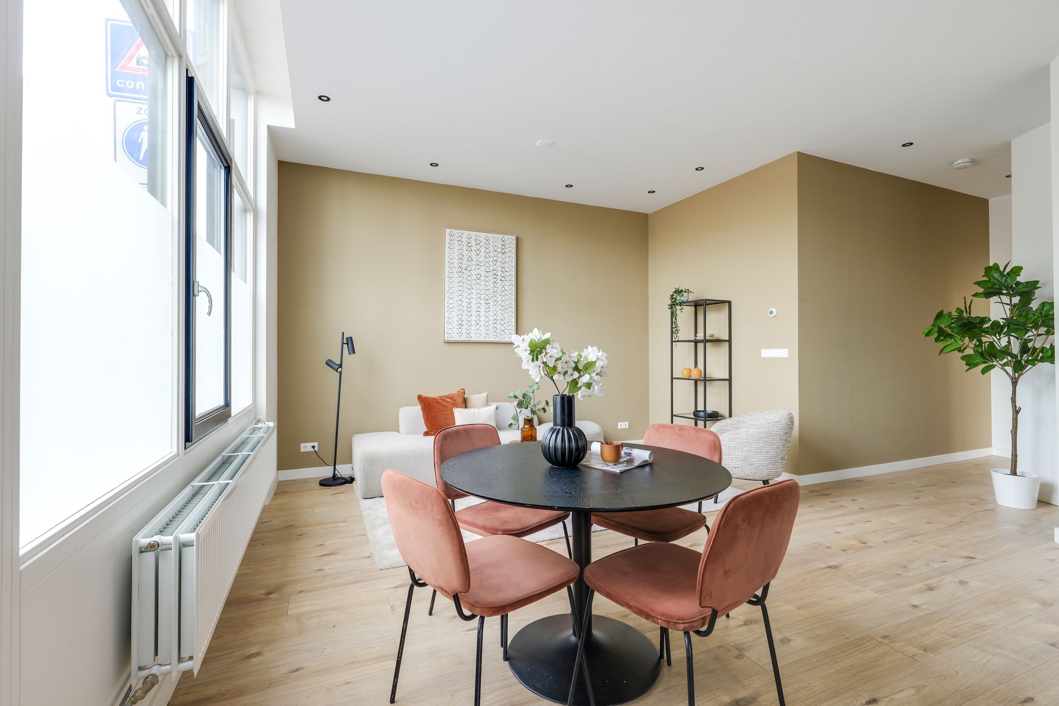 Photo 6 of Canadaplein 3-B