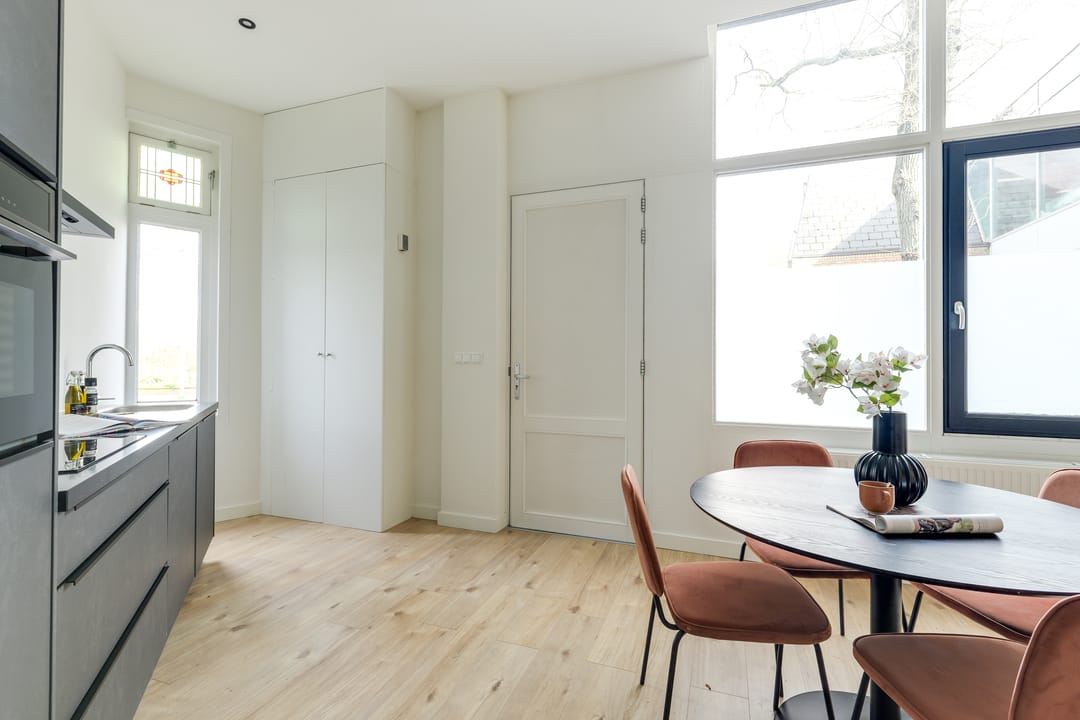 Photo 16 of Canadaplein 3-B