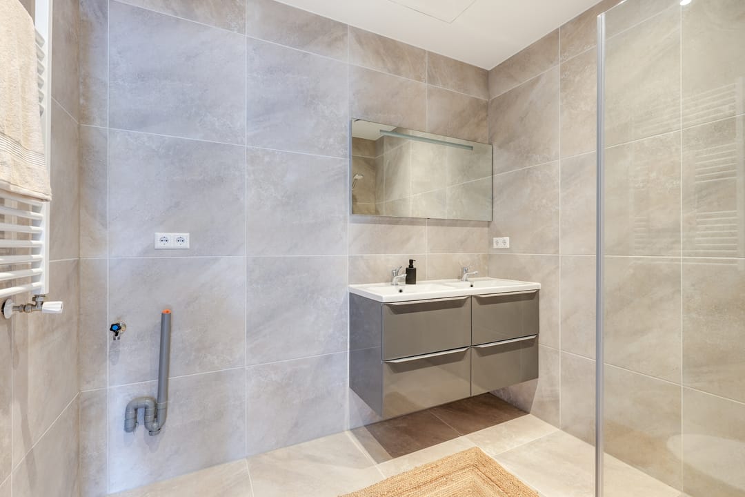 Photo 26 of Canadaplein 3-B