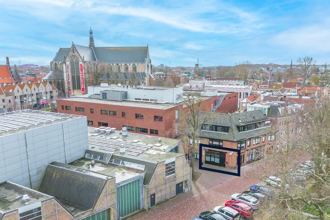 Photo 32 of Canadaplein 3-B