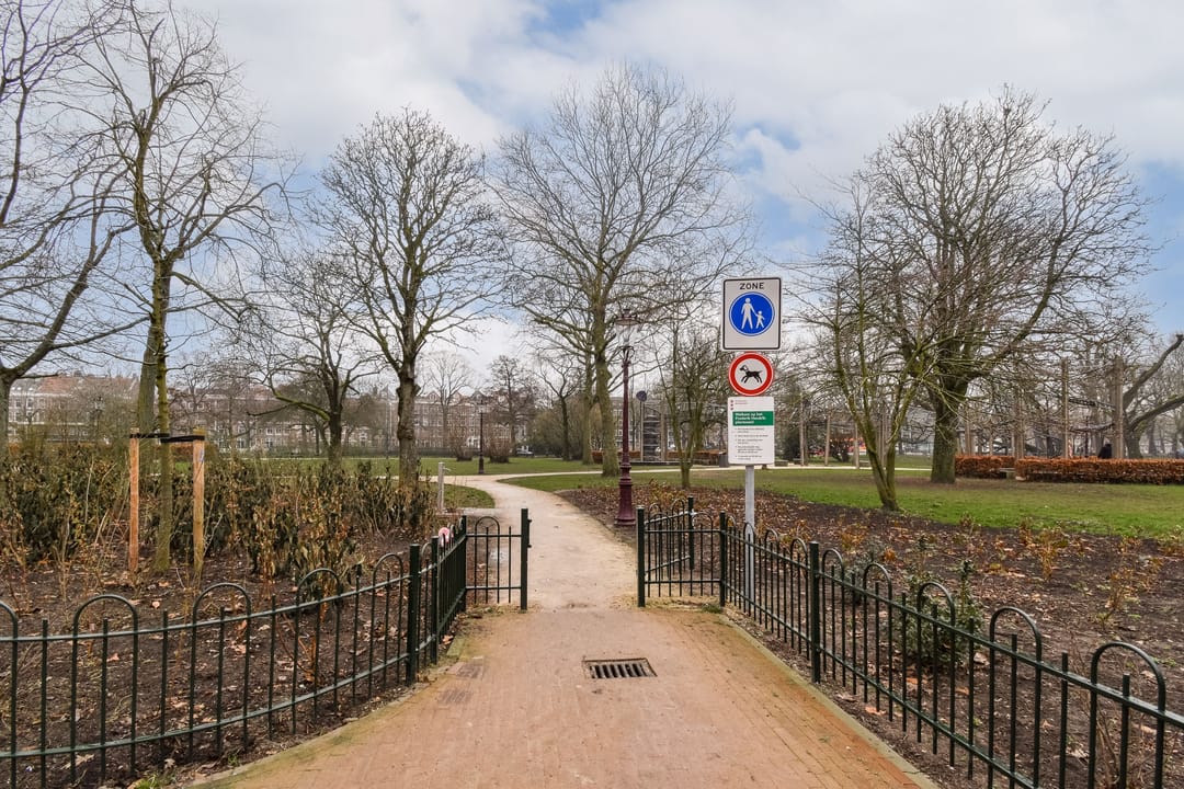 Modern 1-Bedroom Apartment near the Jordaan — 13