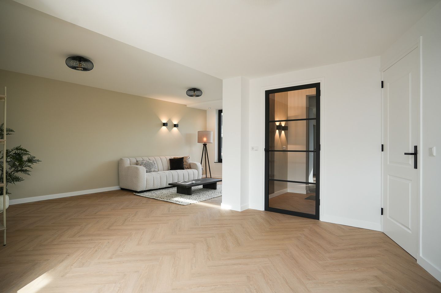 Foto 14 van Van Spreeuwelstraat 13