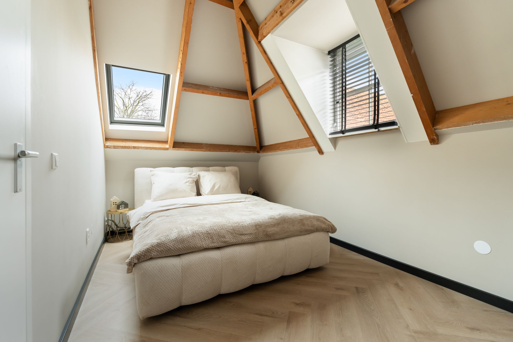 Foto 33 van Munt 5-A