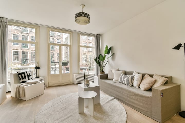 Photo 2 of Groen van Prinstererstraat 26-1