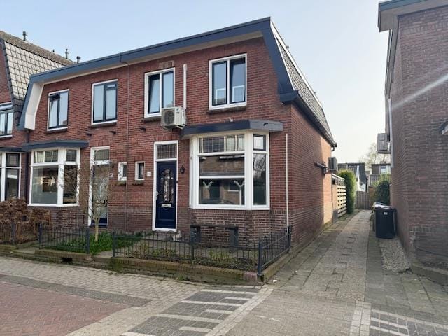 Foto 1 van Bloemstraat 29