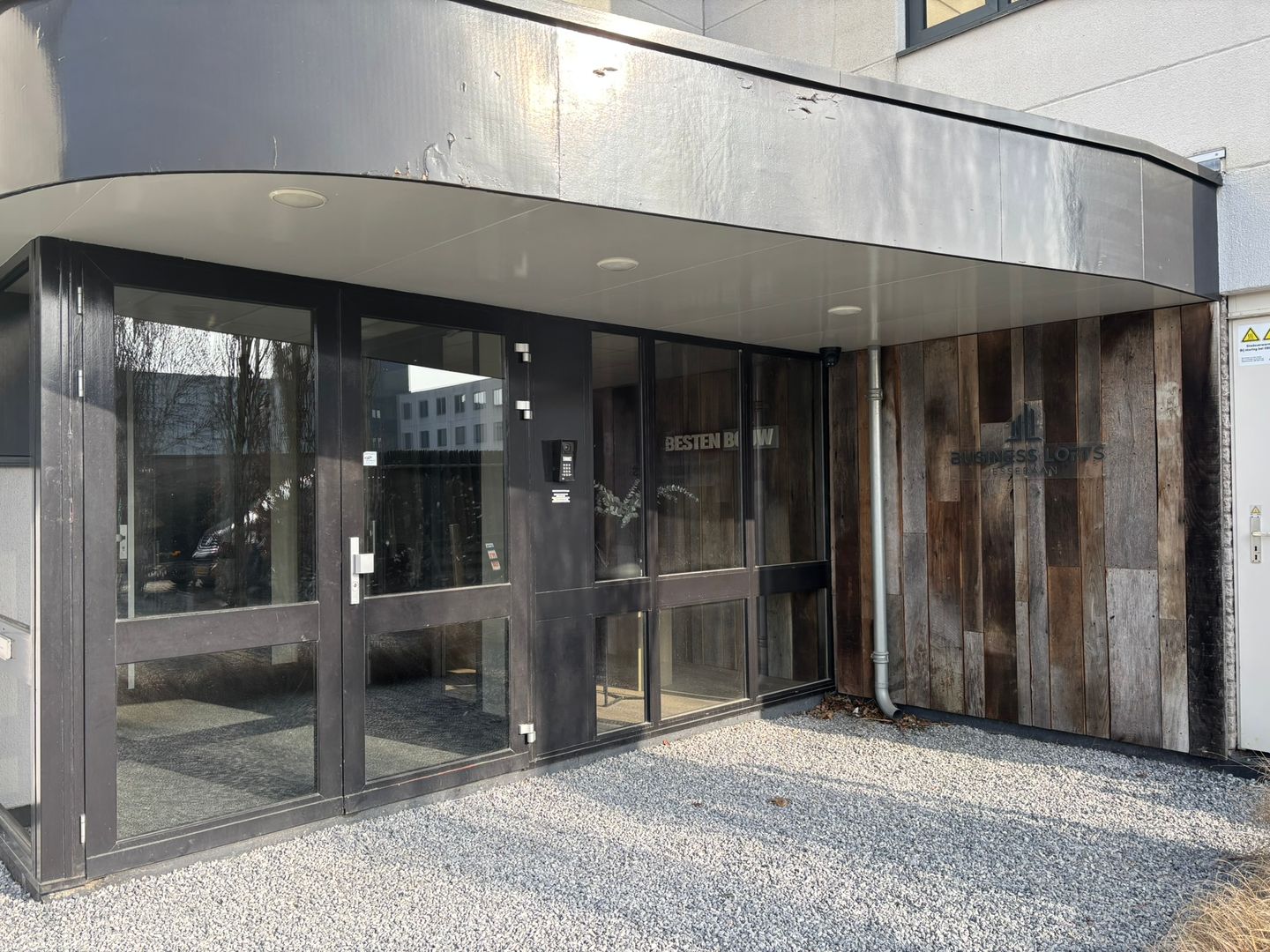 View photo 2 of Essebaan 7