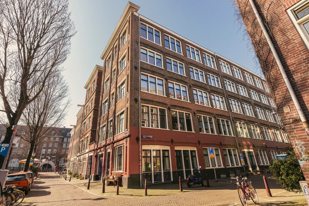 Exclusive Penthouse with Private Roof Terrace in the Jordaan — 46