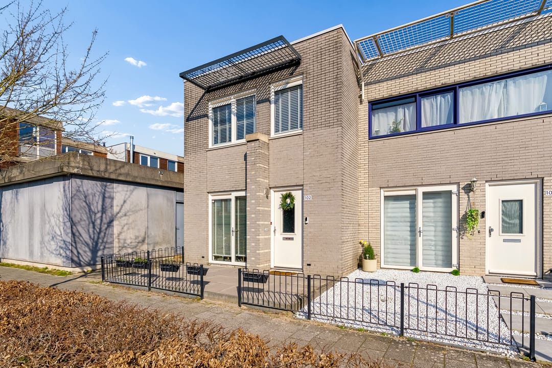 Modern and Well-Maintained Family Home in Almere Buiten — 35