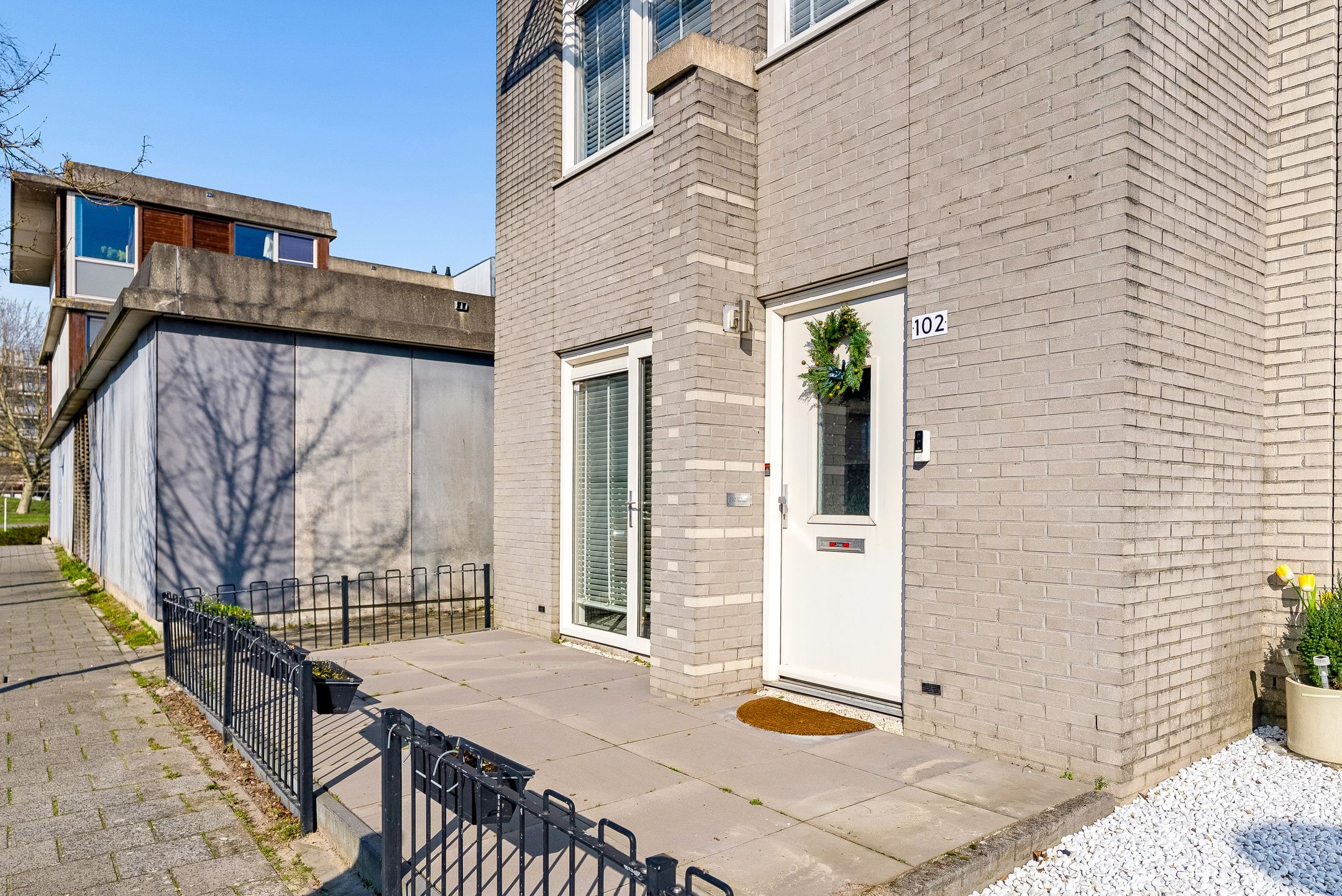 Modern and Well-Maintained Family Home in Almere Buiten — 36