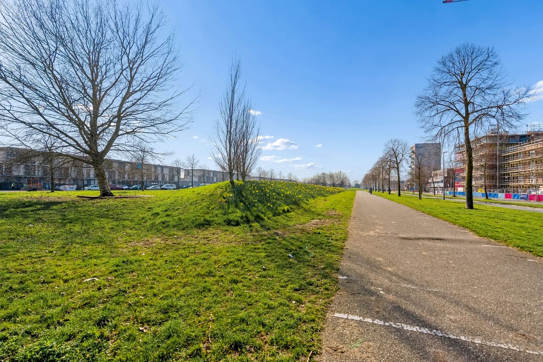 Modern and Well-Maintained Family Home in Almere Buiten — 41