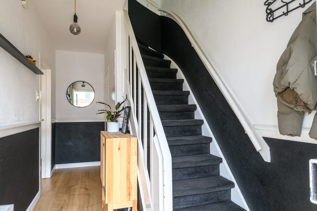 Energy-efficient family home with four bedrooms and spacious backyard — 22