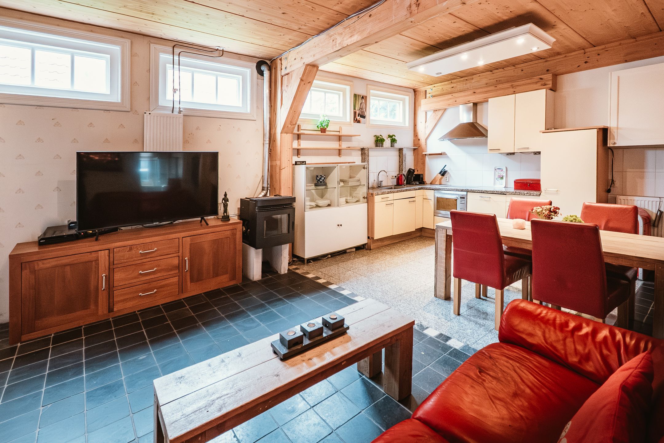Spacious Waterfront Double House with Private Dock in Zaandijk — 24