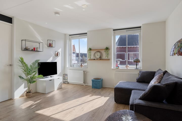 Photo 3 of Winselingseweg 2-H