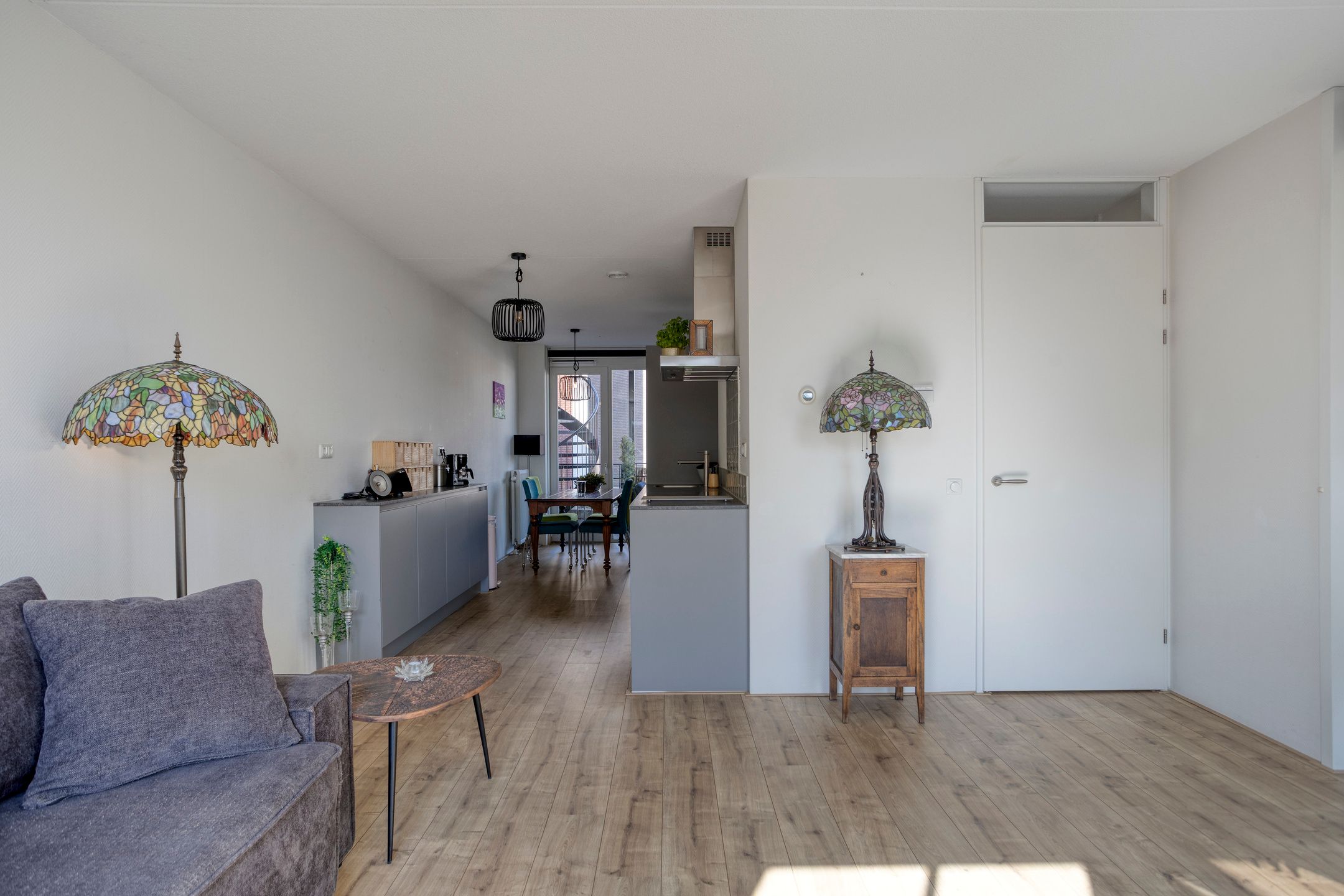 Licht appartement met avondzon en uitzicht op de Waalbrug — 15