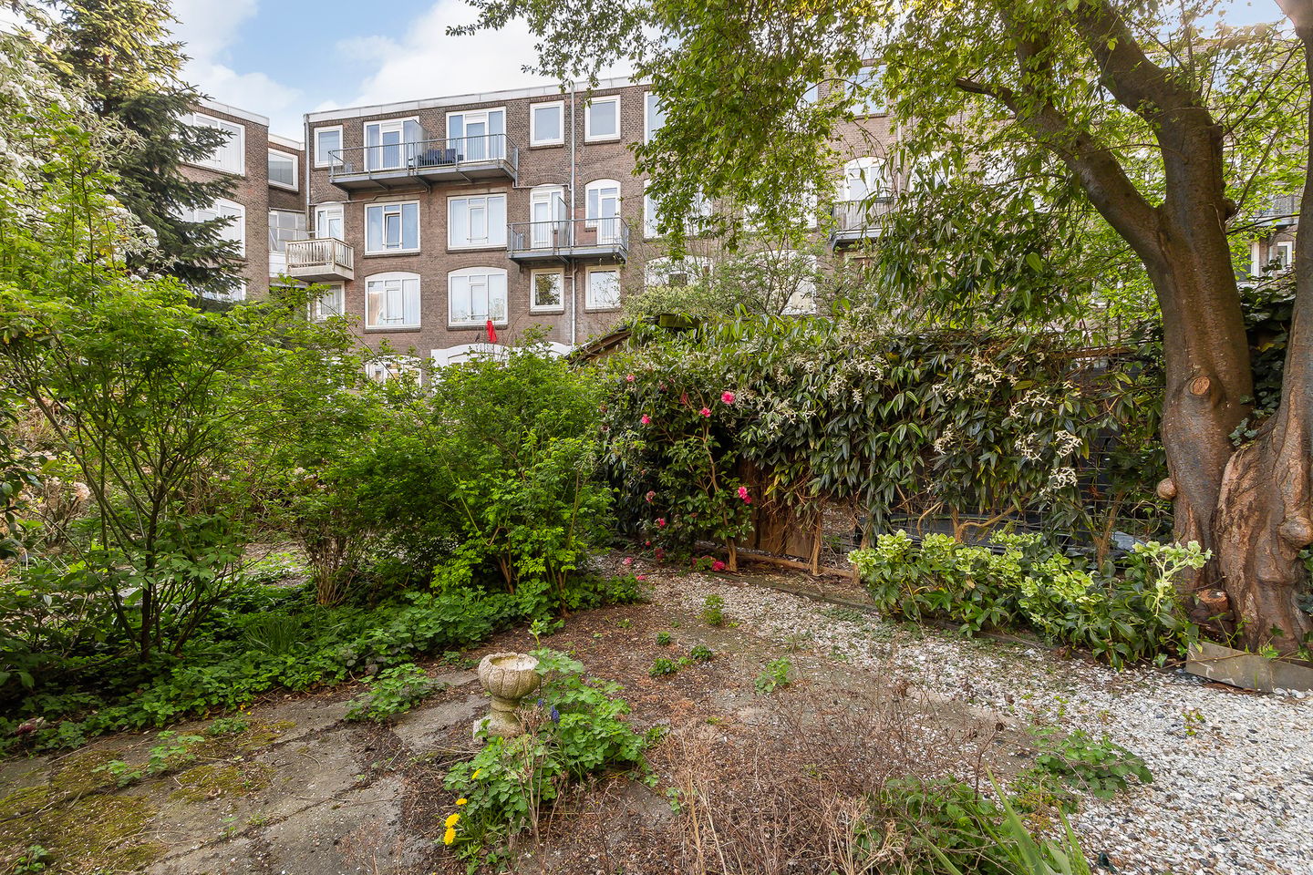 Unique pre-war double apartment with south-facing garden in Rotterdam Middelland — 19