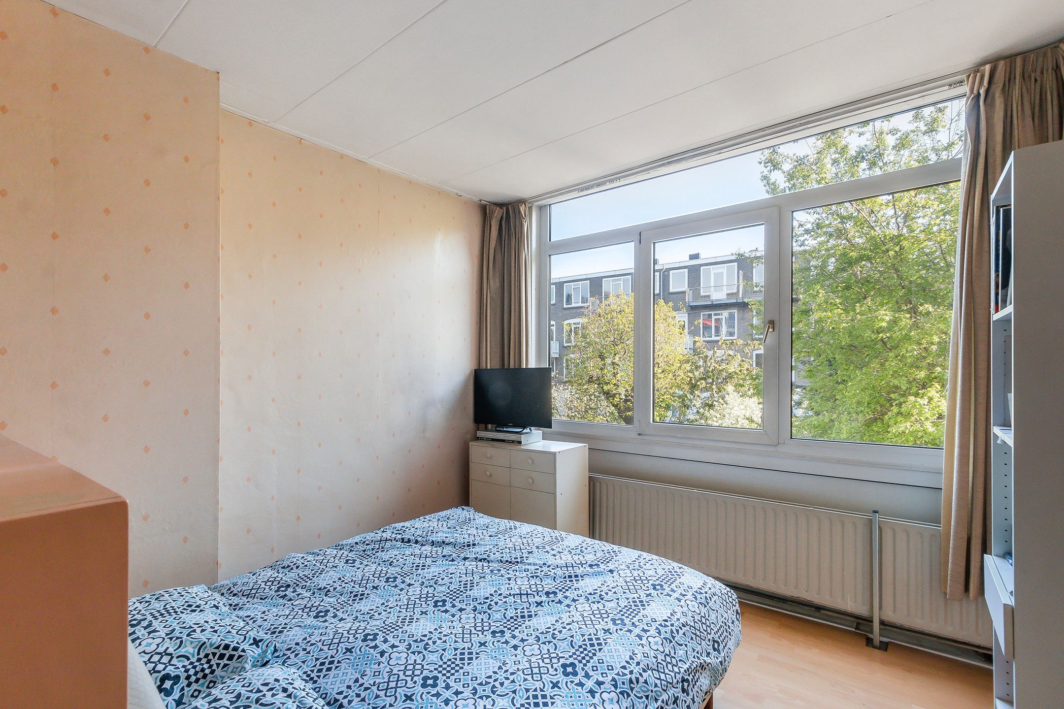 Unique pre-war double apartment with south-facing garden in Rotterdam Middelland — 24