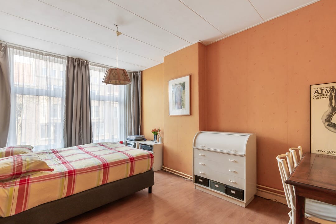Unique pre-war double apartment with south-facing garden in Rotterdam Middelland — 26