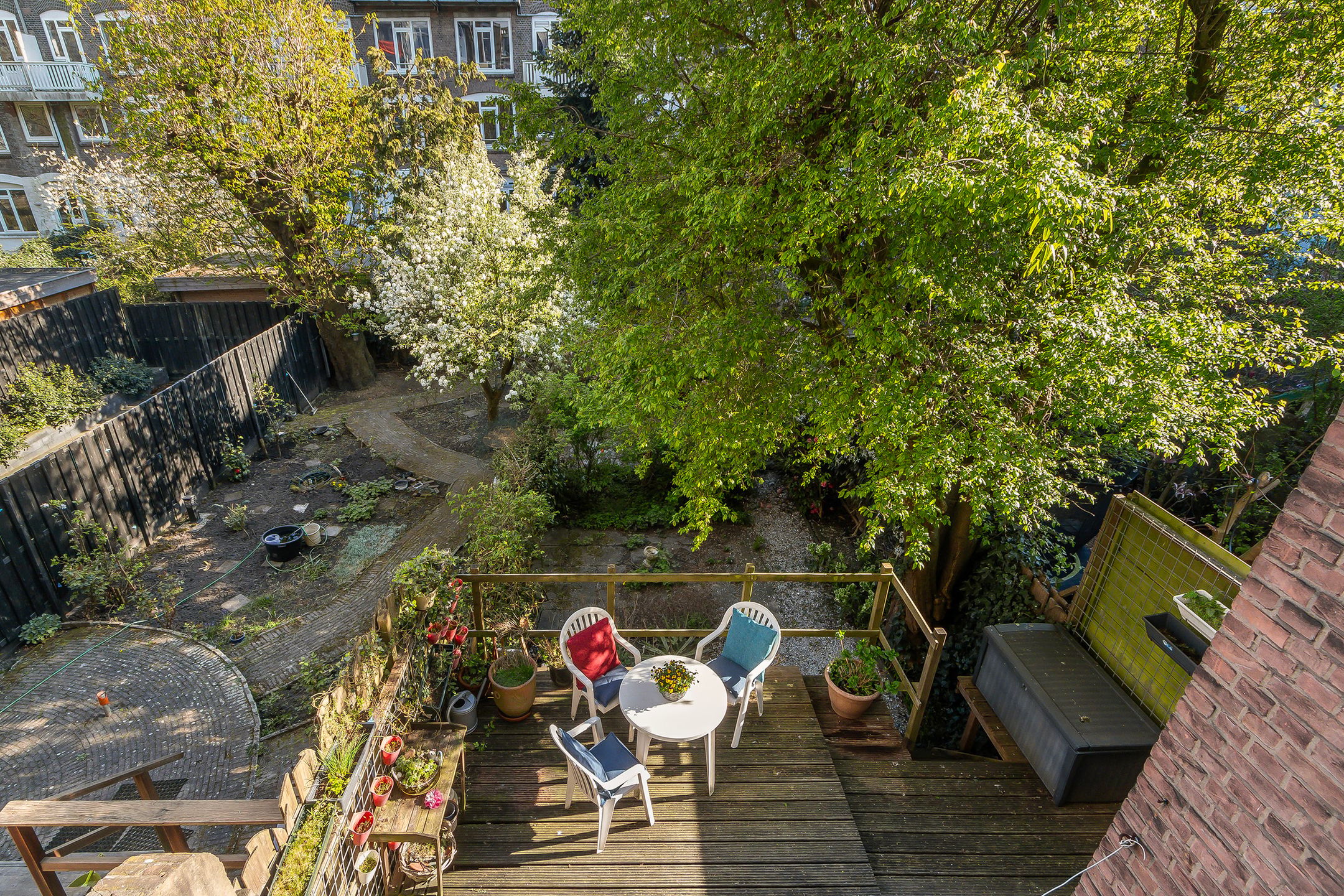 Unique pre-war double apartment with south-facing garden in Rotterdam Middelland — 27