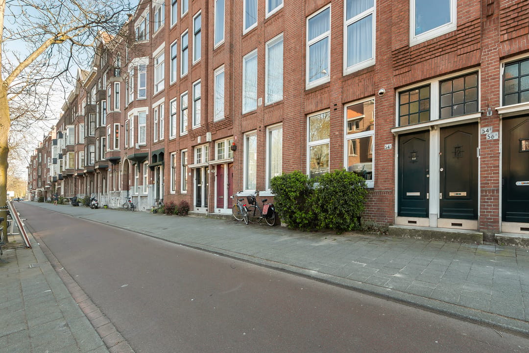 Unique pre-war double apartment with south-facing garden in Rotterdam Middelland — 32