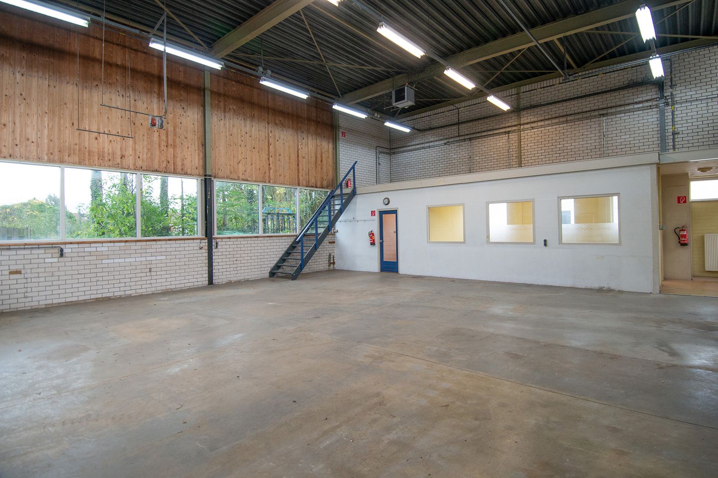 View photo 5 of Nijverheidsweg 13-a