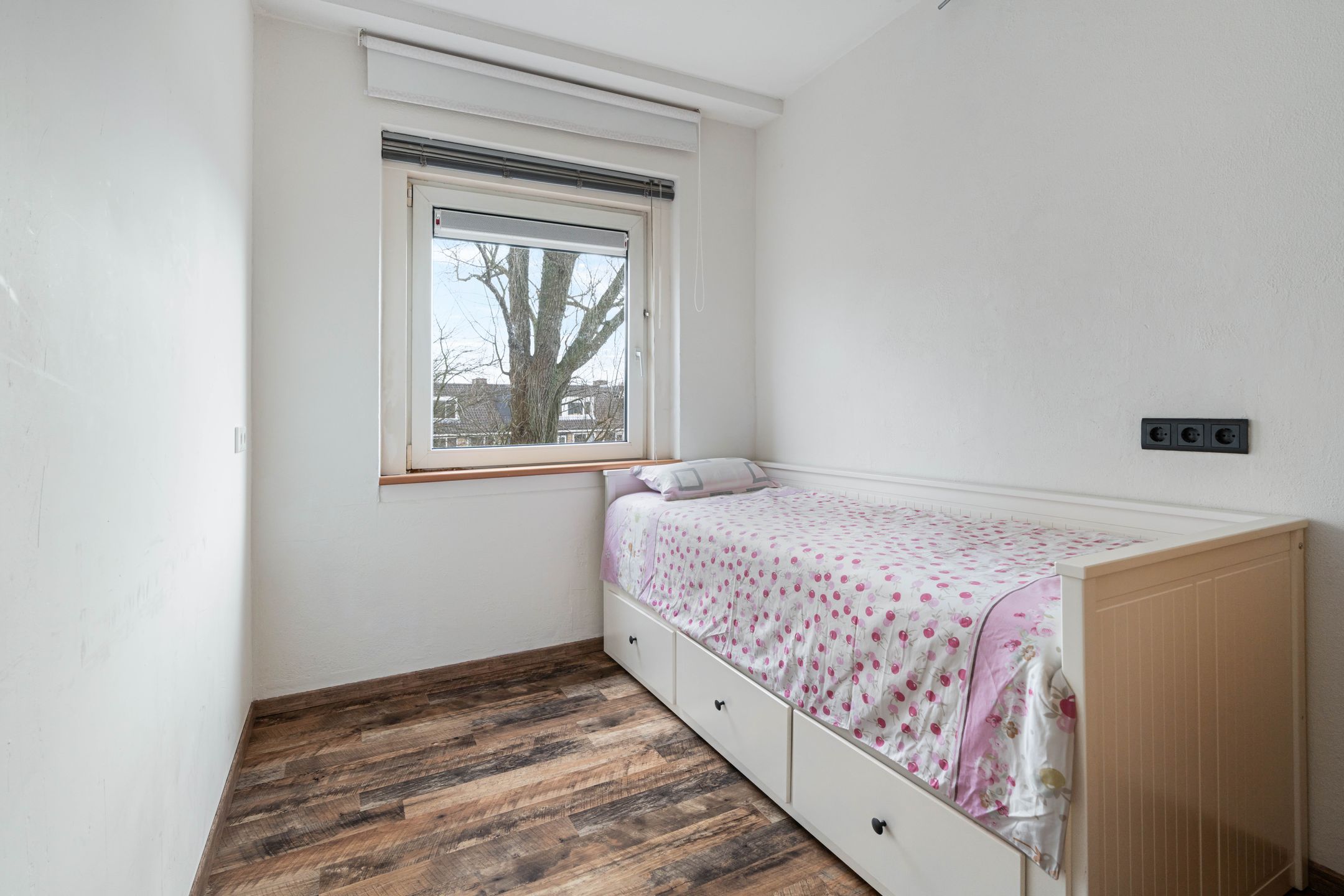 Spacious 5-Room Maisonette with Balcony in Delft — 23