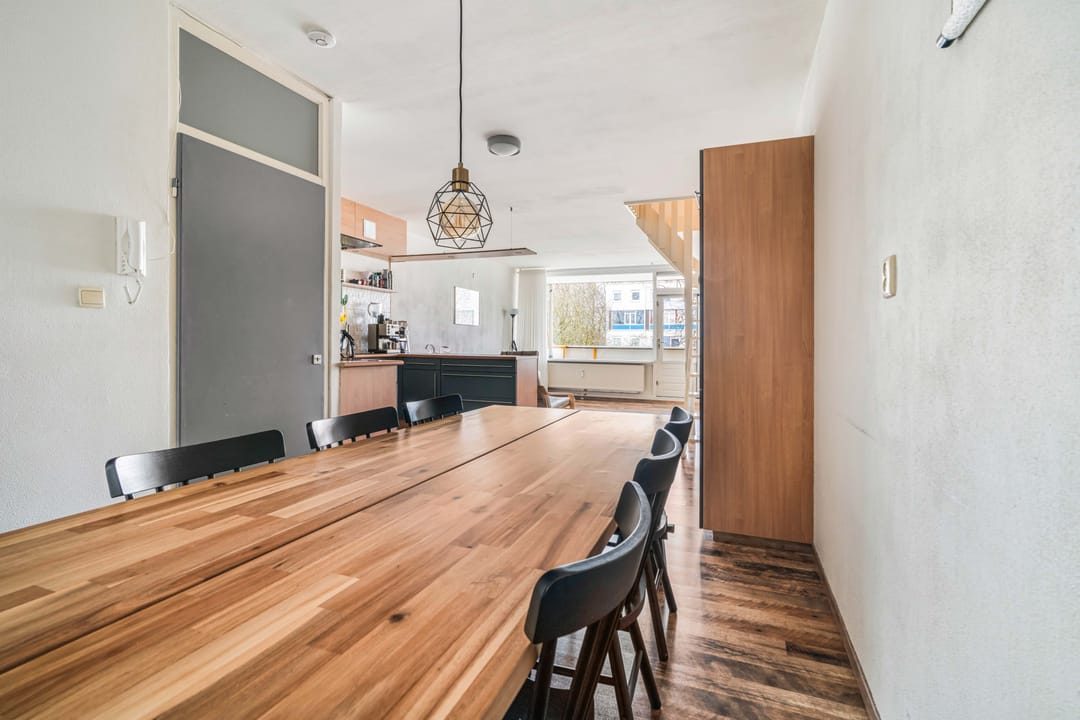 Spacious 5-Room Maisonette with Balcony in Delft — 19