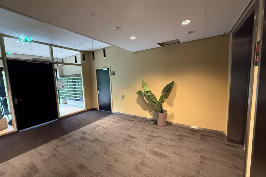 Photo 16 of Haarlemmerweg 532