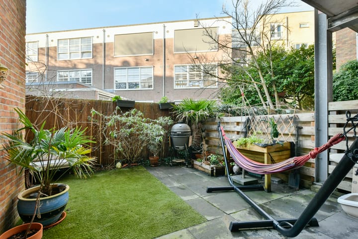 Photo 2 of Christiaan de Wetstraat 80