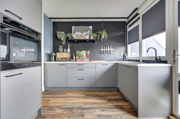 Photo 2 of Raadhuislaan 98