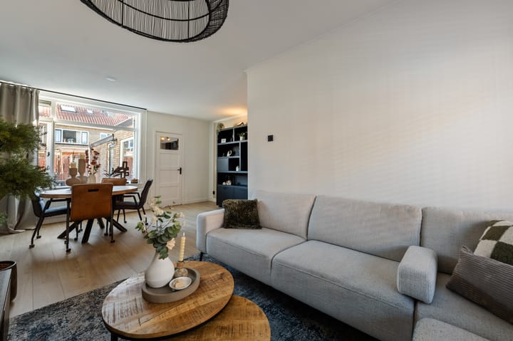 Photo 2 of L. Huismanstraat 30