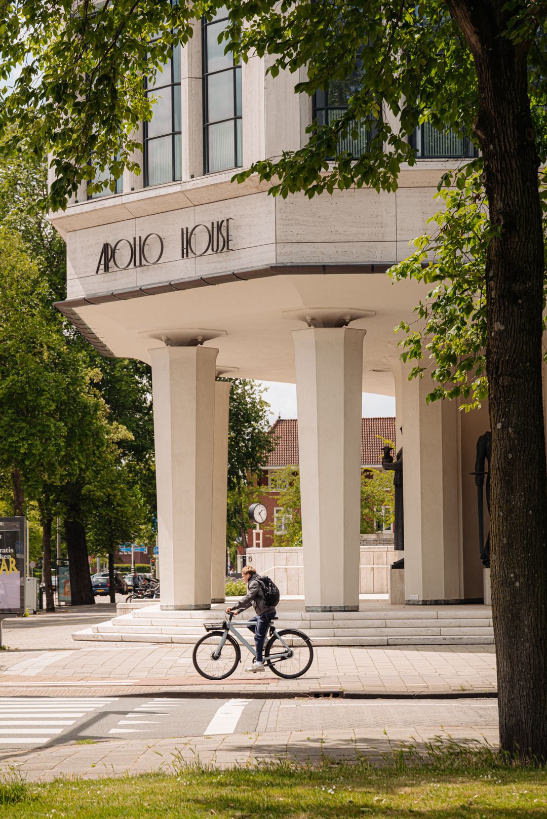 Photo 43 of Apollolaan 20