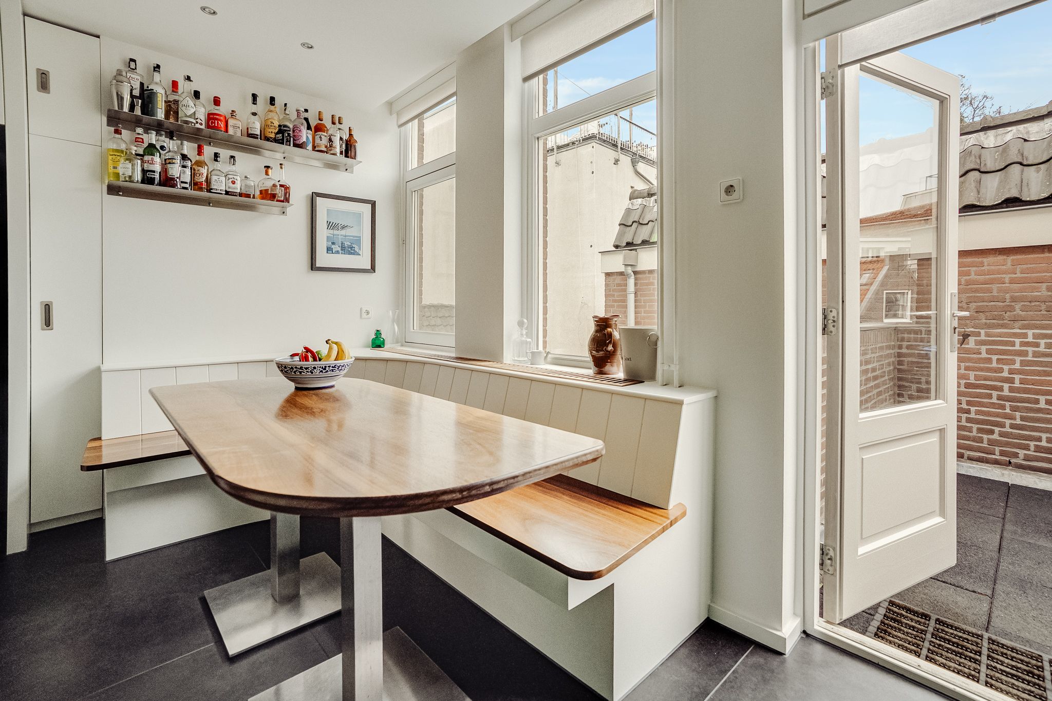 Charming Maisonette in Amsterdam Center with Sunny Terraces — 21