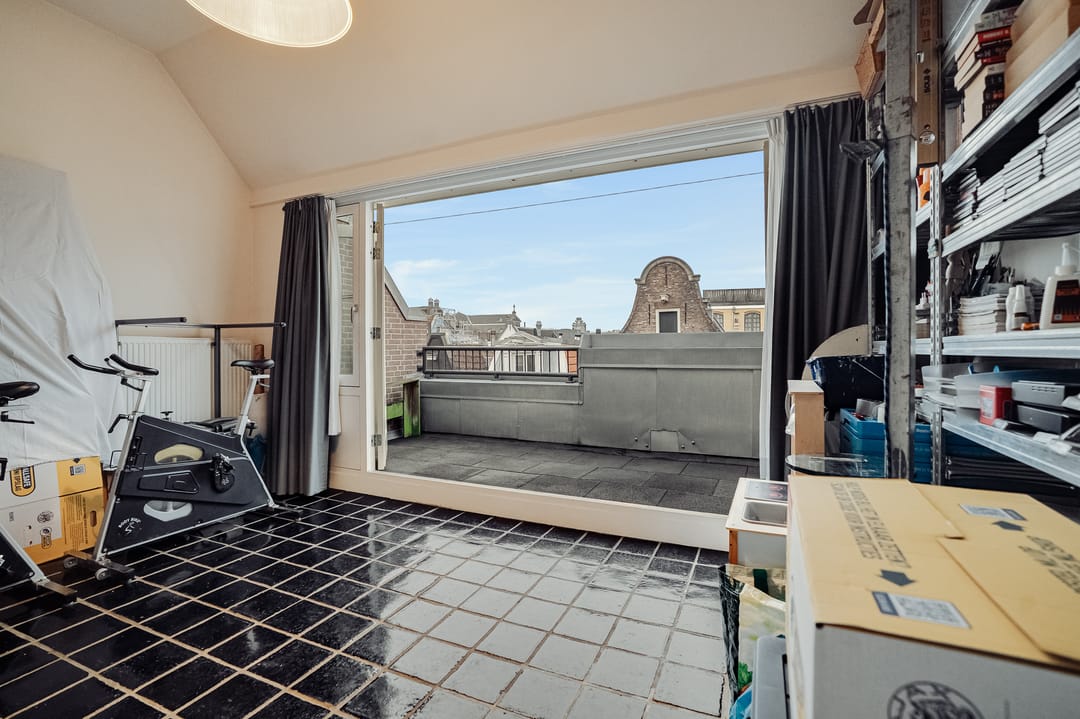 Charming Maisonette in Amsterdam Center with Sunny Terraces — 43