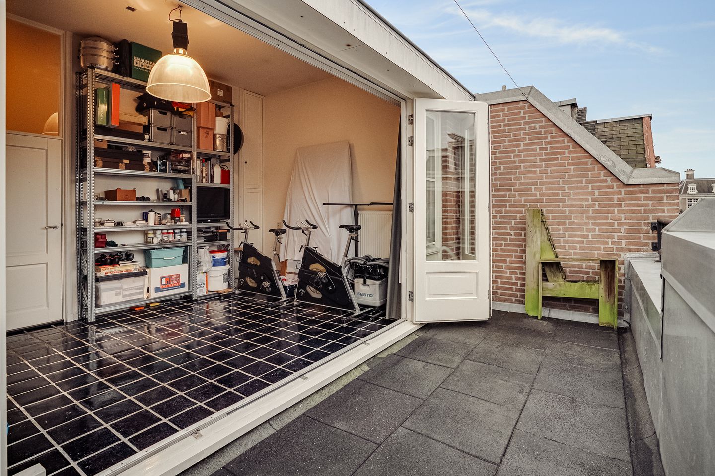 Charming Maisonette in Amsterdam Center with Sunny Terraces — 47