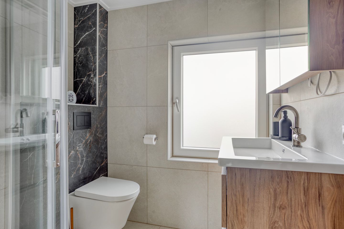 Foto 20 van Lelystraat 32