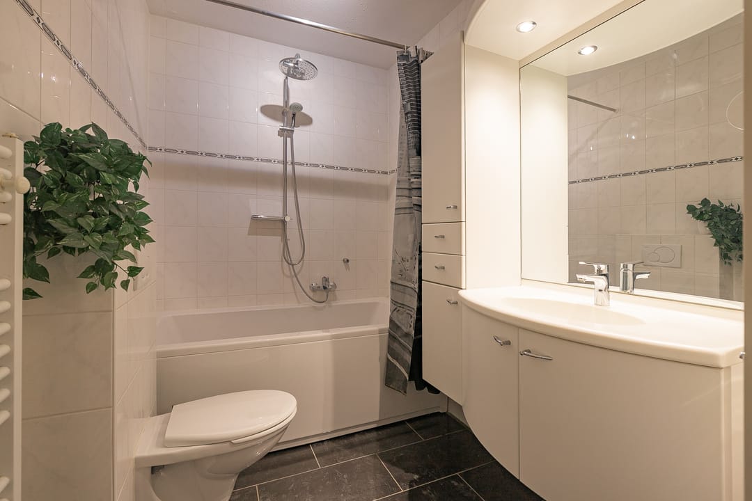 Spacious Move-in Ready Family Home with Energy Label A+ and 23 Solar Panels in Maastricht Malberg — 13