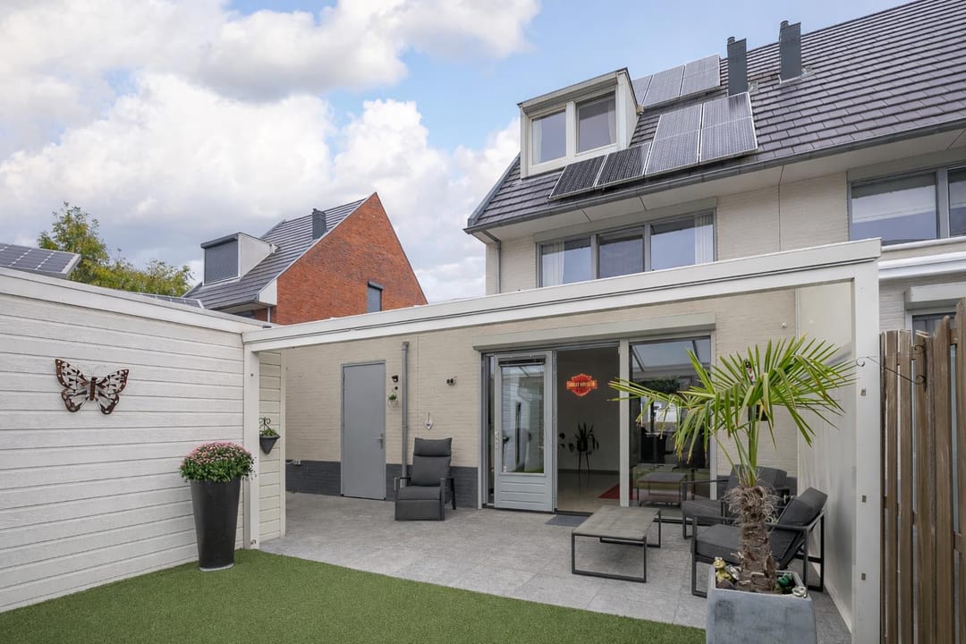 Spacious Move-in Ready Family Home with Energy Label A+ and 23 Solar Panels in Maastricht Malberg — 17